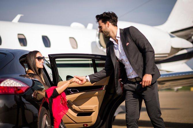 Greater Toronto Area city streets at night for airport limo service