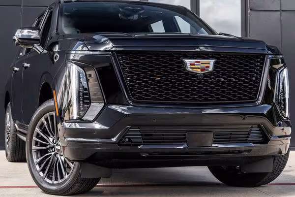 Cadillac Escalade luxury SUV for Toronto airport limo service